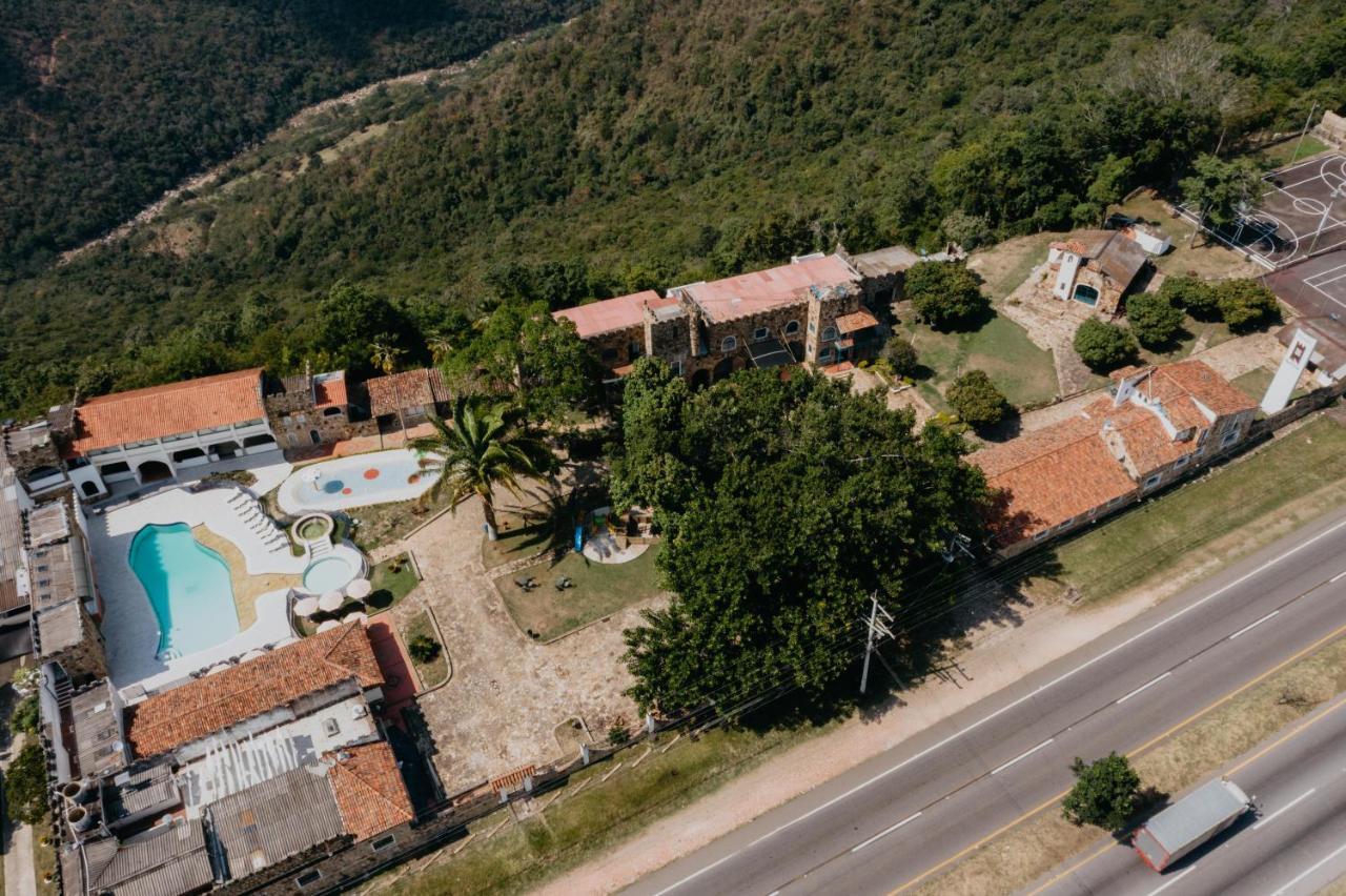Hotel El Castillo 치나우타 외부 사진