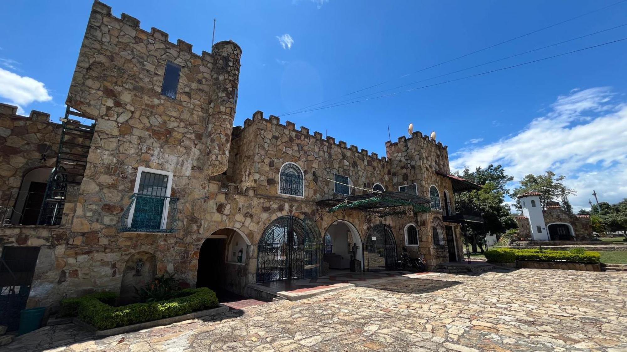 Hotel El Castillo 치나우타 외부 사진