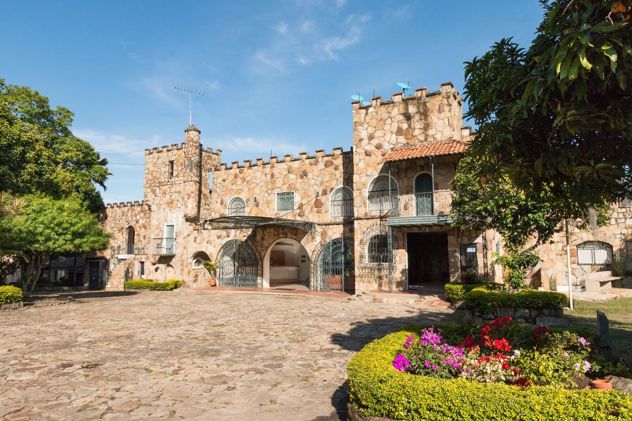 Hotel El Castillo 치나우타 외부 사진